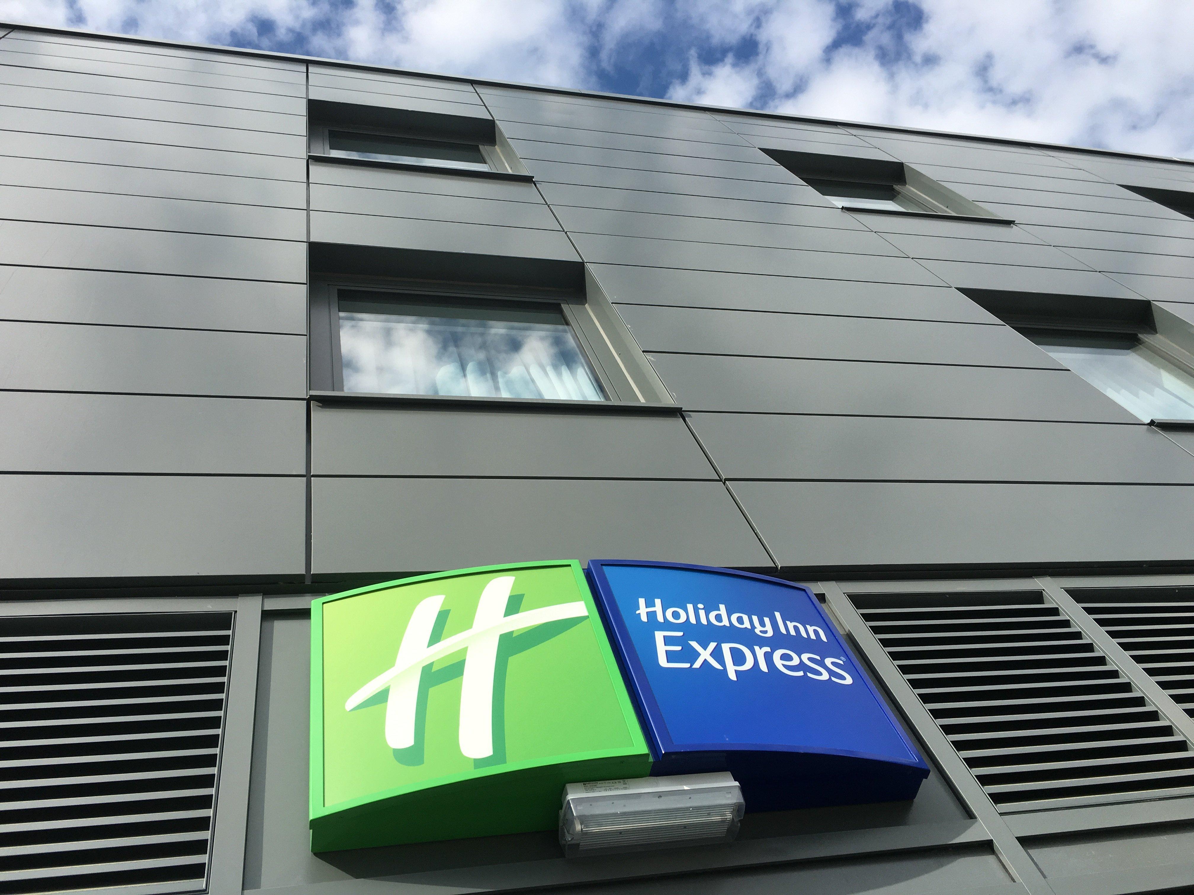 Holiday Inn Express St. Albans - M25, Jct.22 St Albans Exterior photo